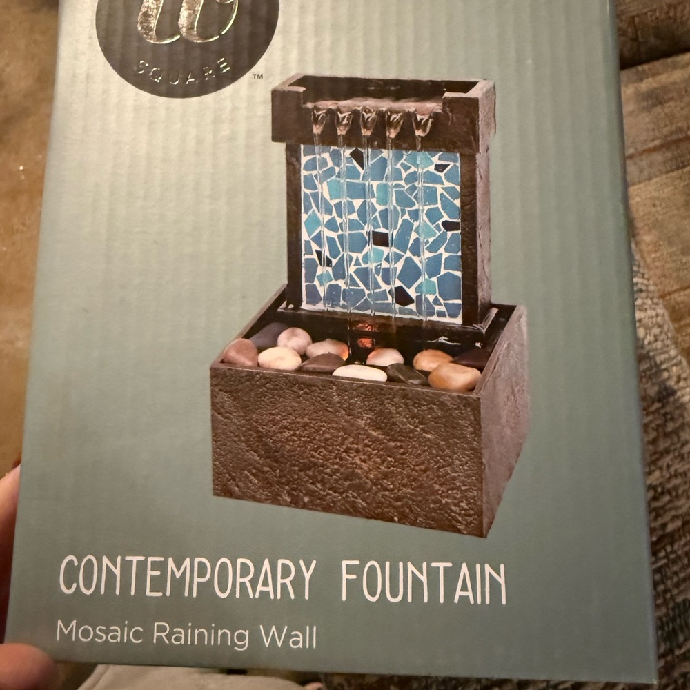 Contemporary Mosaic Raining Wall Fountain